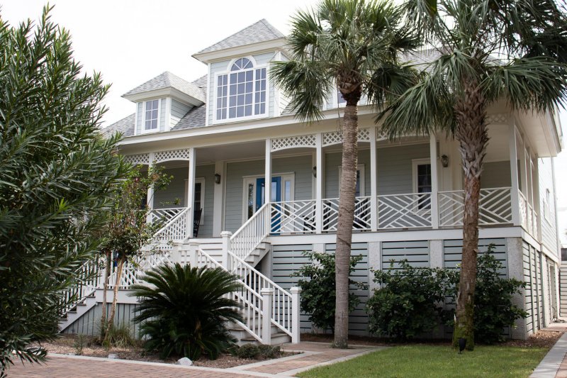 main photo