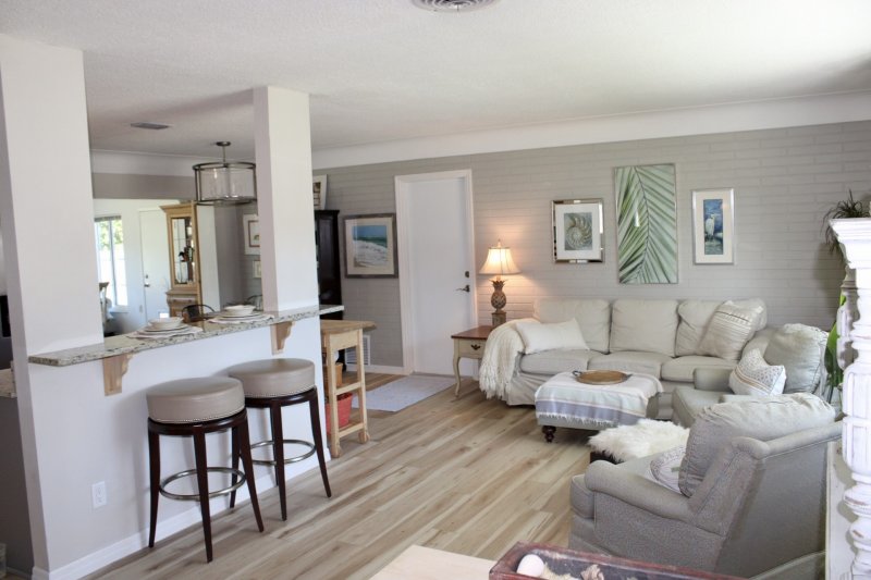 Monthly vacation rentals, long term vacation and winter rentals.